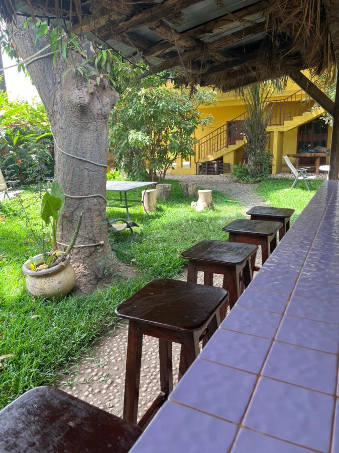 Boli Boli Guesthouse Серекунда Экстерьер фото